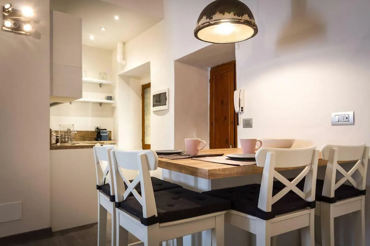 Ferienwohnung Joivy Chic Studio In Como Centre
