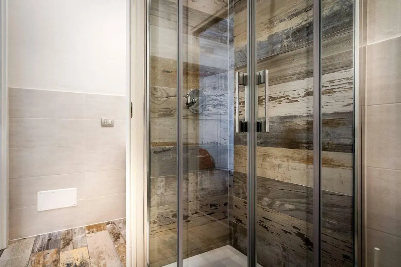 Ferienwohnung Joivy Chic Studio In Como Centre Apartment